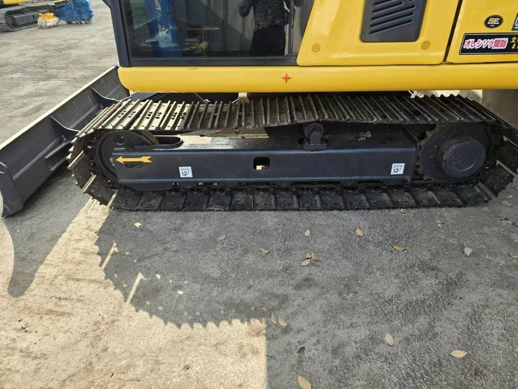 Komatsu PC 70 - حفارة مصغرة: صور 2 Komatsu PC 70 - حفارة مصغرة: صور 2