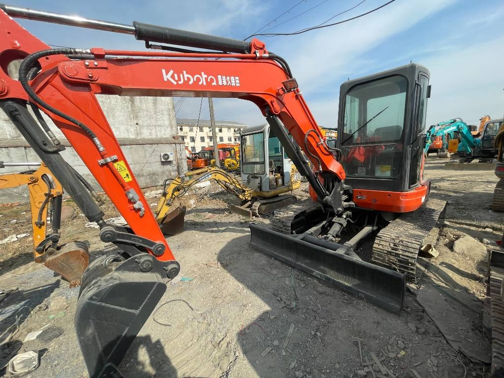 Kubota U 35 - حفارة مصغرة: صور 1 Kubota U 35 - حفارة مصغرة: صور 1