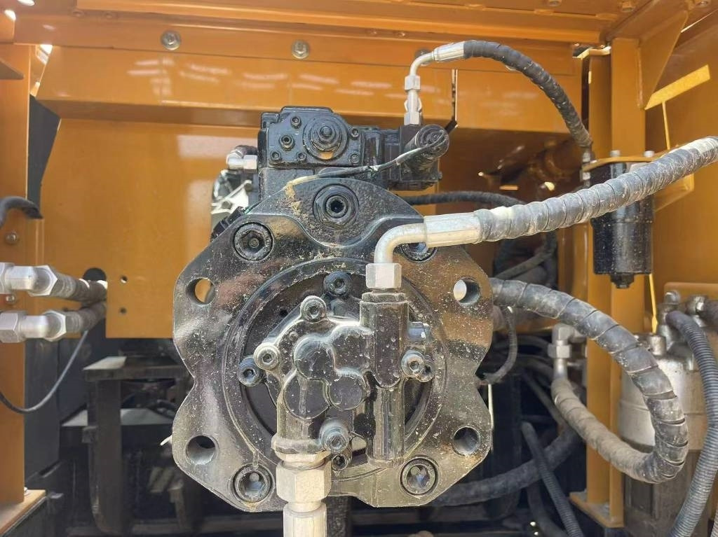 Sany SY 305 C - حفارات زحافة: صور 5 Sany SY 305 C - حفارات زحافة: صور 5