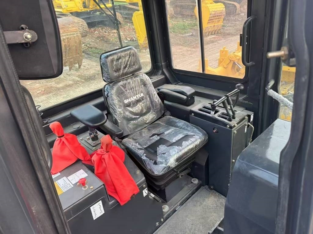 Shantui SD 22 - بلدوزر: صور 3 Shantui SD 22 - بلدوزر: صور 3