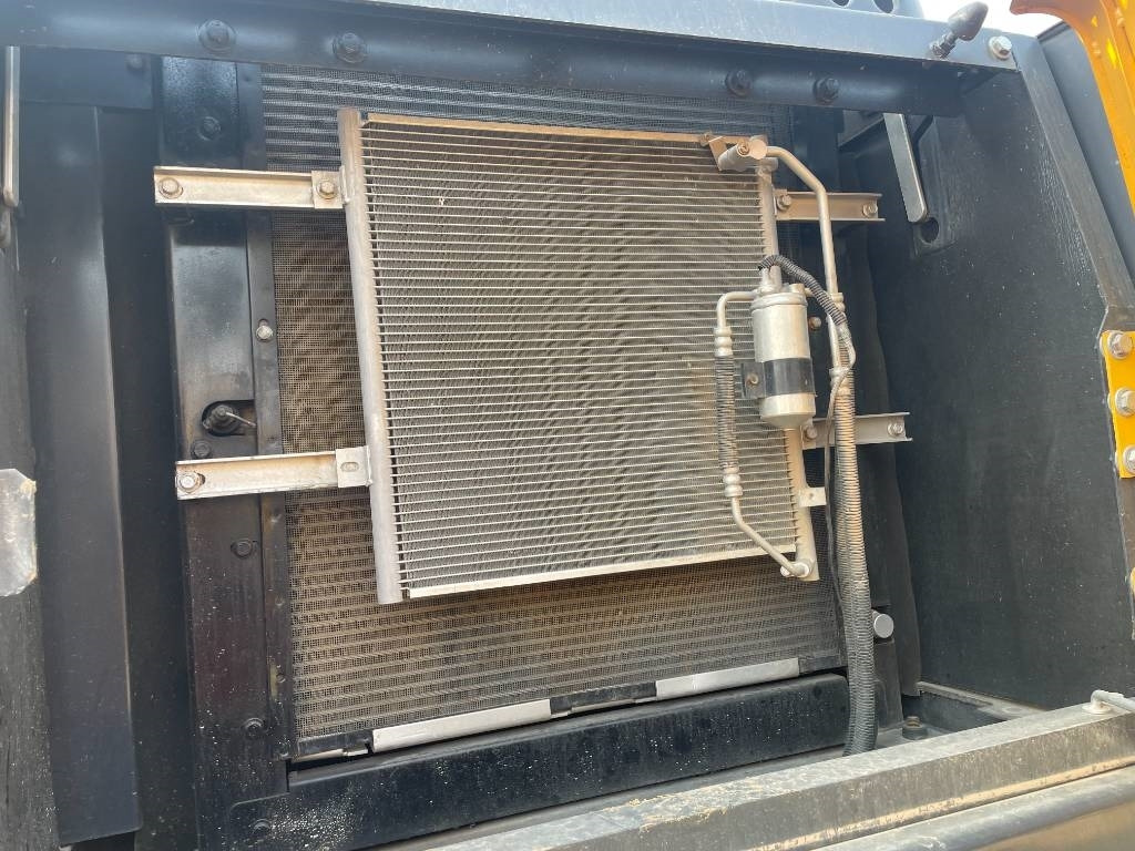 Volvo EC 210 - حفارات زحافة: صور 3 Volvo EC 210 - حفارات زحافة: صور 3