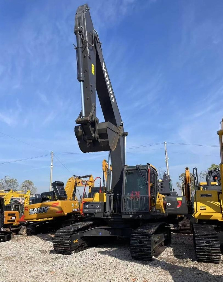 Volvo EC 240 - حفارات زحافة: صور 1 Volvo EC 240 - حفارات زحافة: صور 1