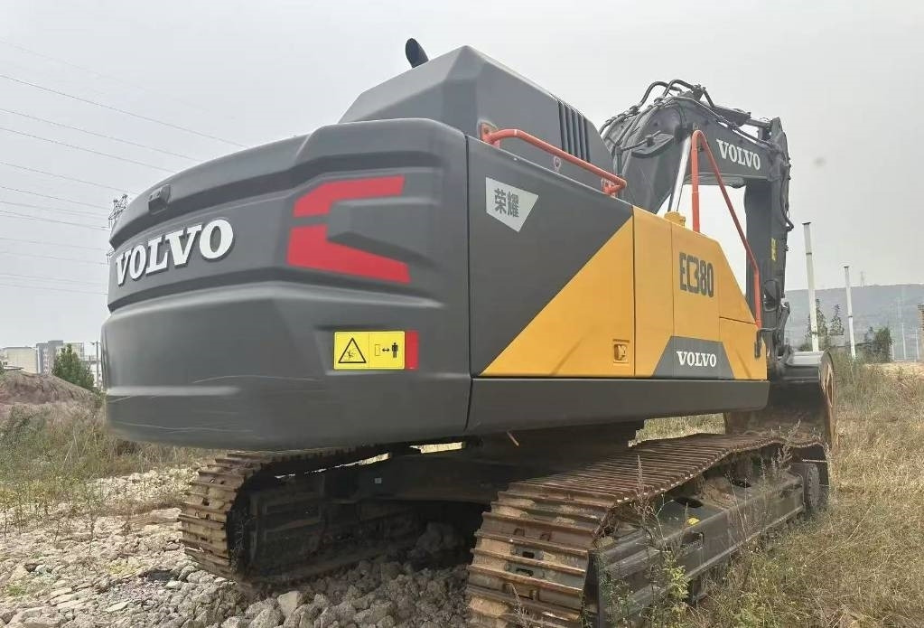 Volvo EC 380 D - حفارات زحافة: صور 1 Volvo EC 380 D - حفارات زحافة: صور 1