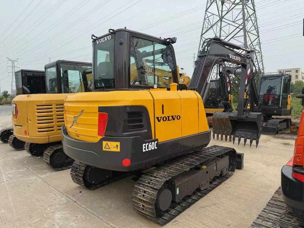 Volvo EC 60 - حفارات زحافة: صور 1 Volvo EC 60 - حفارات زحافة: صور 1