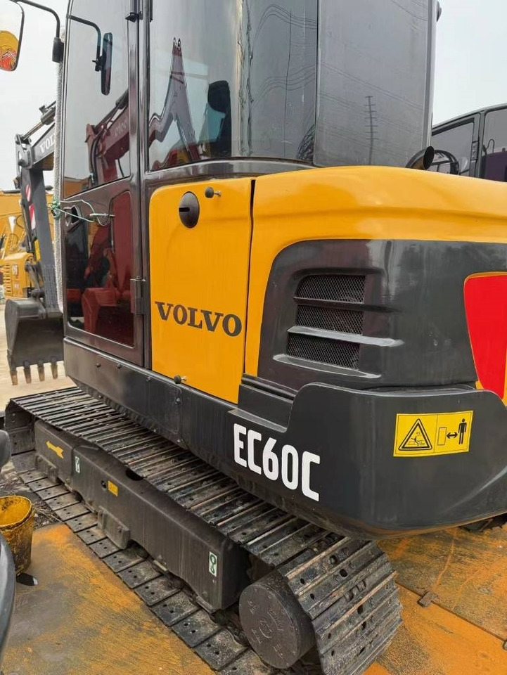 تأجير Volvo EC 60 Volvo EC 60: صور 16 تأجير Volvo EC 60 Volvo EC 60: صور 16