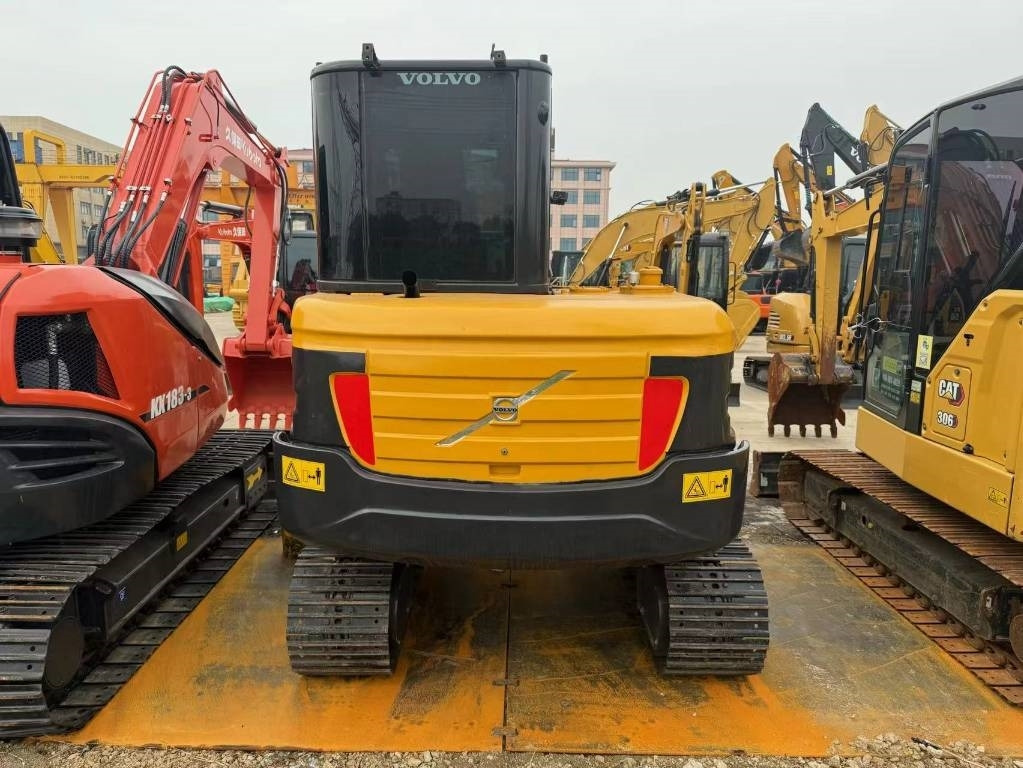 تأجير Volvo EC 60 Volvo EC 60: صور 8 تأجير Volvo EC 60 Volvo EC 60: صور 8