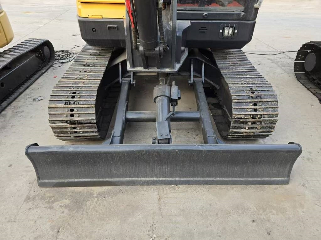 تأجير Volvo EC 60 Volvo EC 60: صور 21 تأجير Volvo EC 60 Volvo EC 60: صور 21