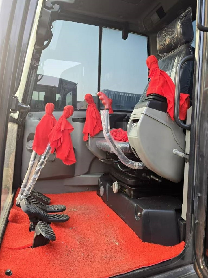 تأجير Volvo EC 60 Volvo EC 60: صور 14 تأجير Volvo EC 60 Volvo EC 60: صور 14