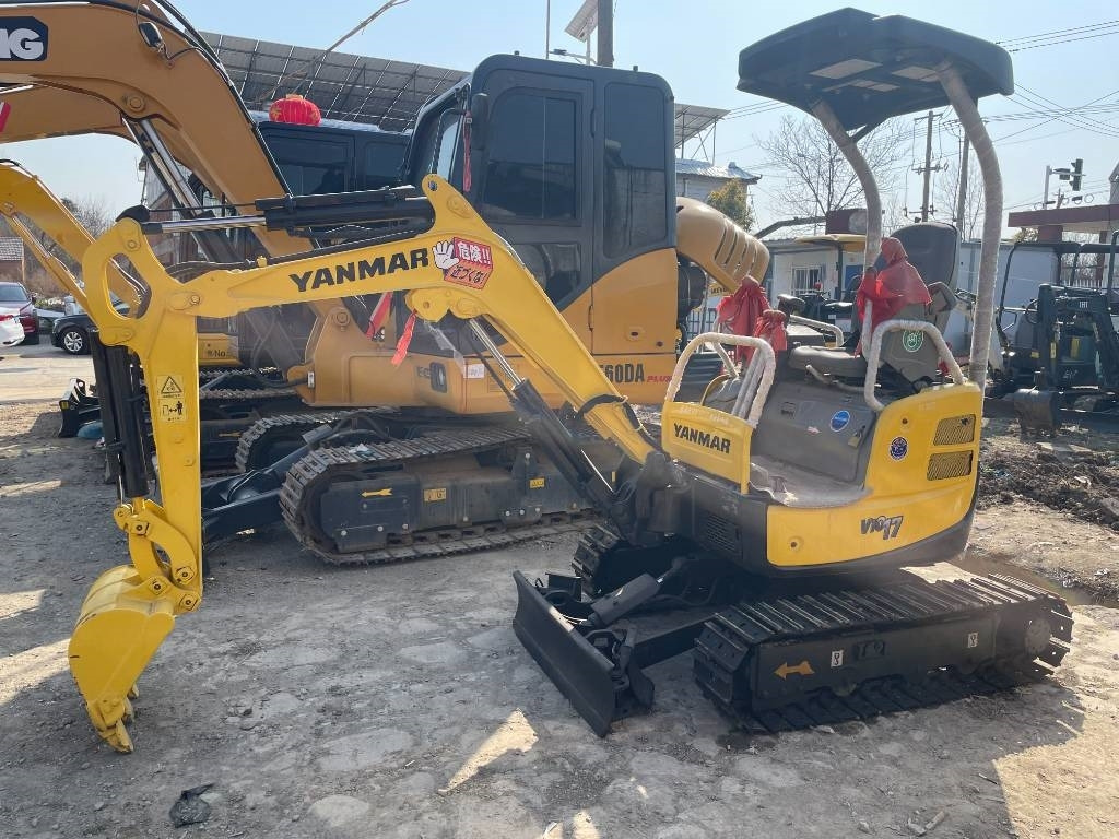 Yanmar 17 - حفارة مصغرة: صور 1 Yanmar 17 - حفارة مصغرة: صور 1