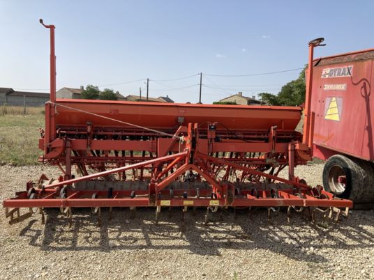 Kuhn LOGISEM - معدات بذار: صور 1 Kuhn LOGISEM - معدات بذار: صور 1