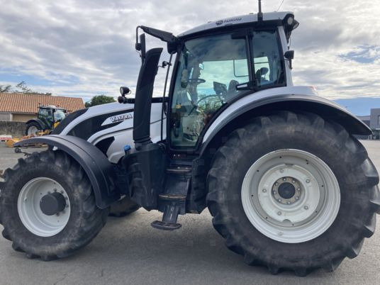Valtra T214 DIRECT - جرار: صور 4 Valtra T214 DIRECT - جرار: صور 4