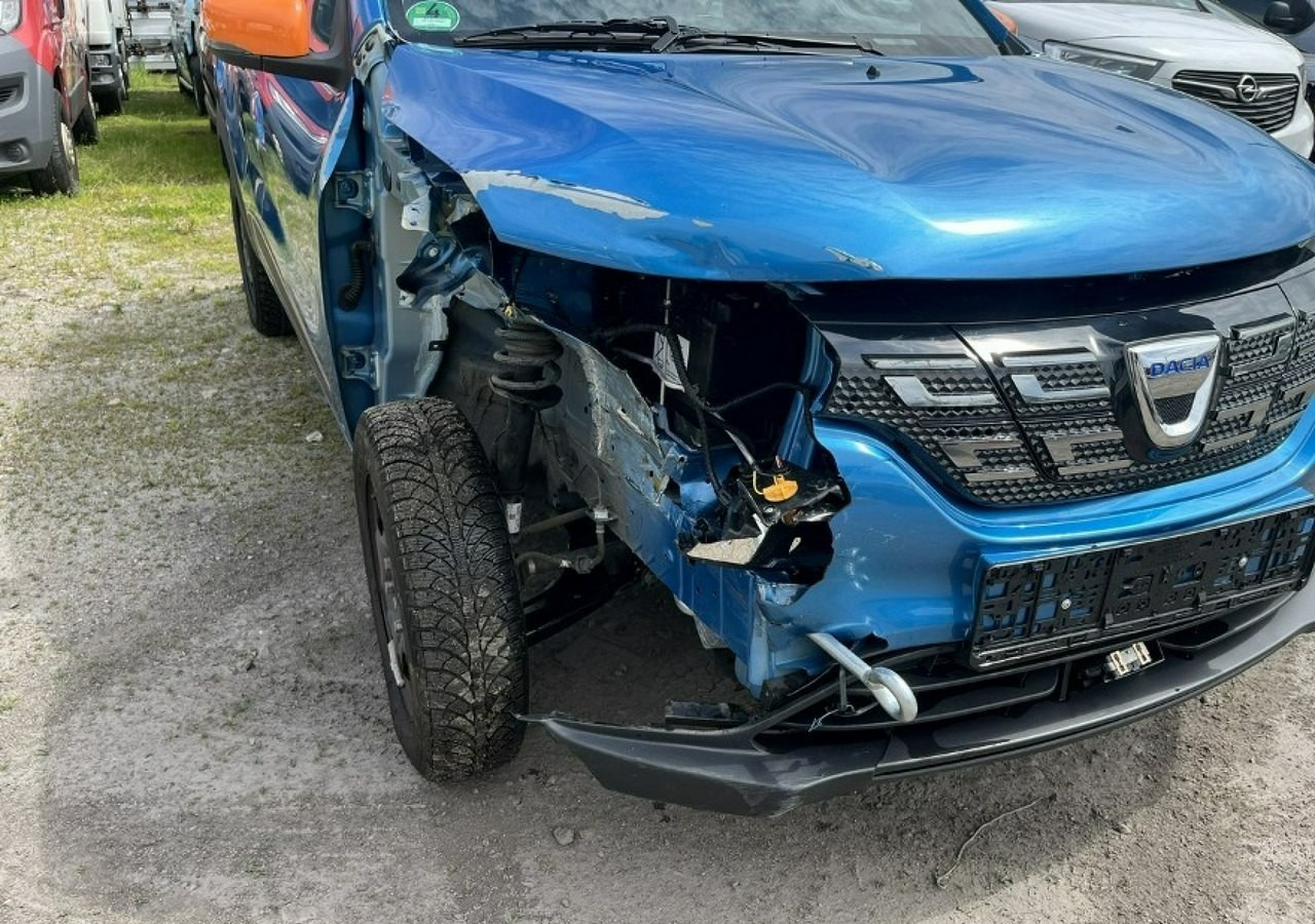 Dacia Spring Spring 45KM 100% Electric 230-315KM Zasięgu 2022 Bogate wyposażenie - هاتشباك: صور 2 Dacia Spring Spring 45KM 100% Electric 230-315KM Zasięgu 2022 Bogate wyposażenie - هاتشباك: صور 2