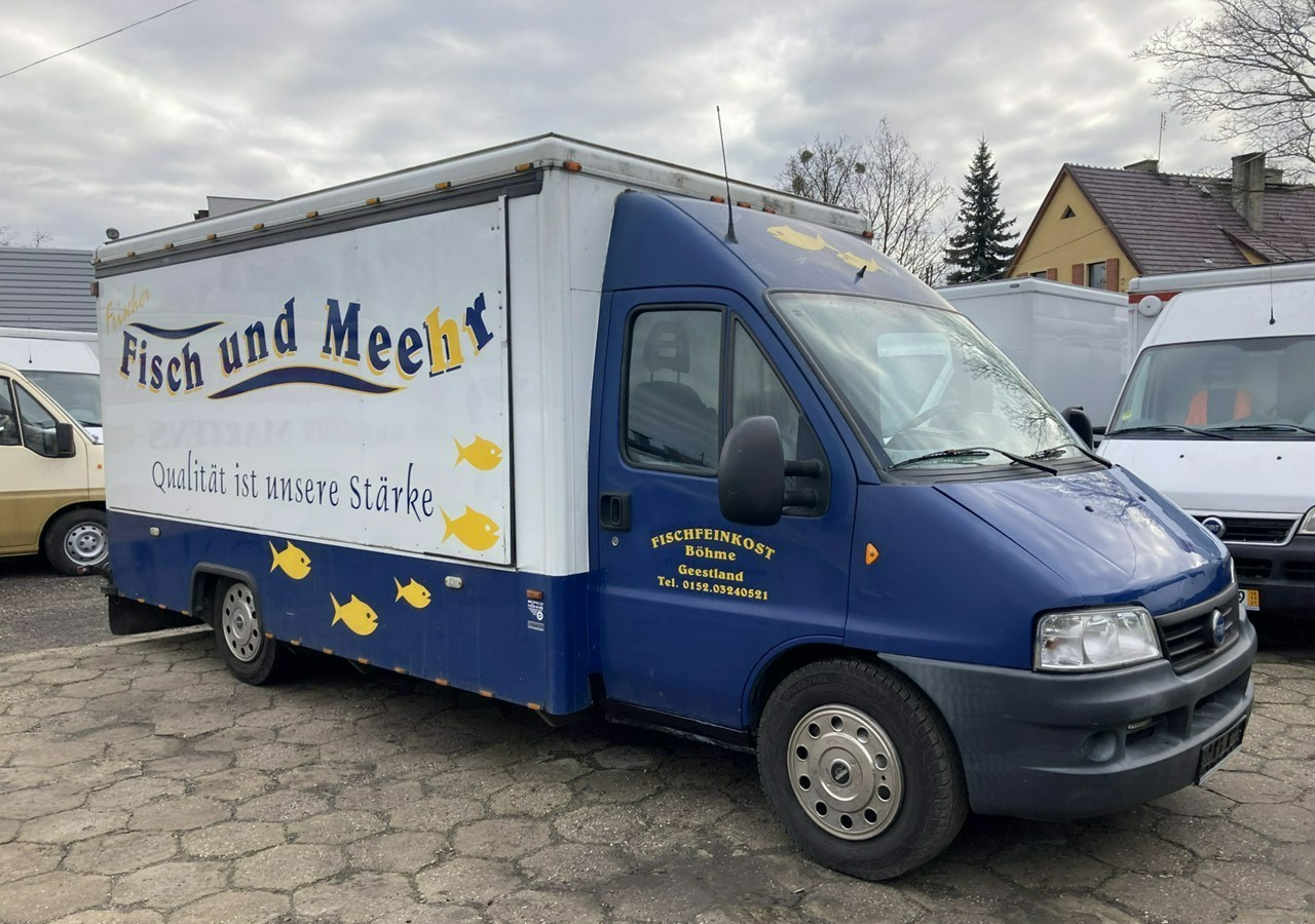 شاحنات طعام, الشاحنات الصغيرة Fiat Ducato Autosklep mięso-ryba Gastronomiczny Food Truck Foodtruck sklep 2004: صور 8