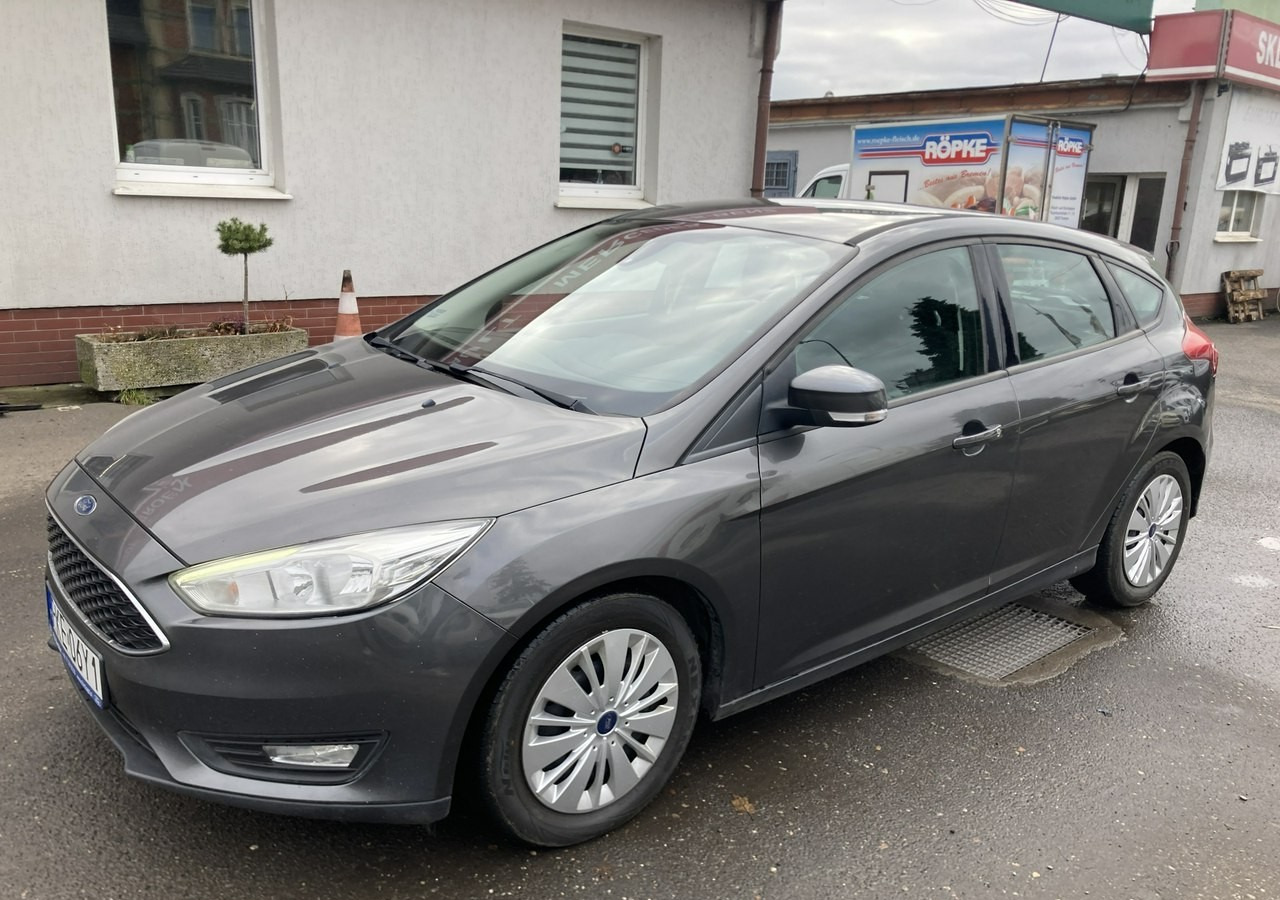 Ford Focus III Focus 1.0 EcoBoost Klima Salon PL 2015 - هاتشباك: صور 1 Ford Focus III Focus 1.0 EcoBoost Klima Salon PL 2015 - هاتشباك: صور 1