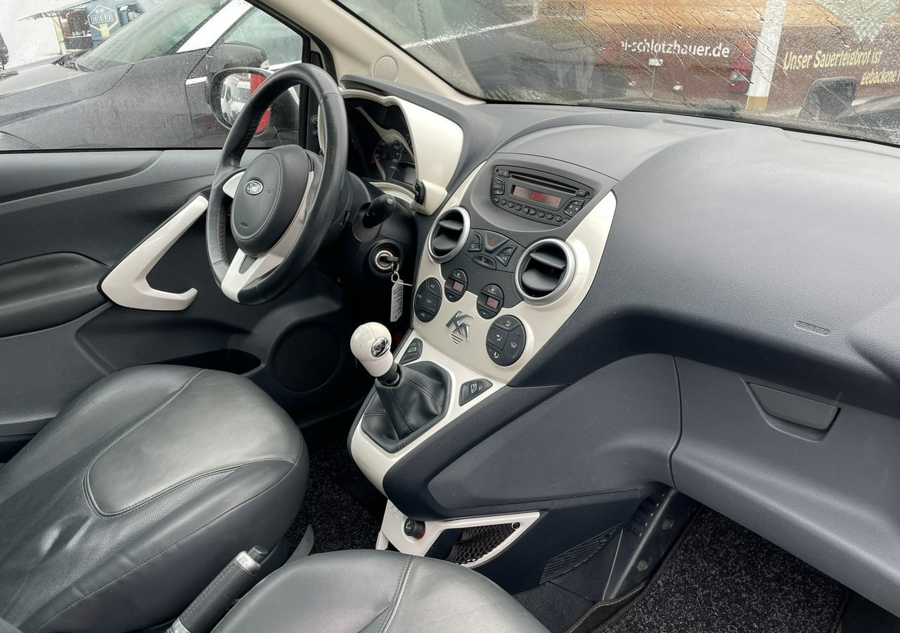 Ford KA II Ford KA 1.2 Champions Edition Klima Panorama 2012 - هاتشباك: صور 5 Ford KA II Ford KA 1.2 Champions Edition Klima Panorama 2012 - هاتشباك: صور 5