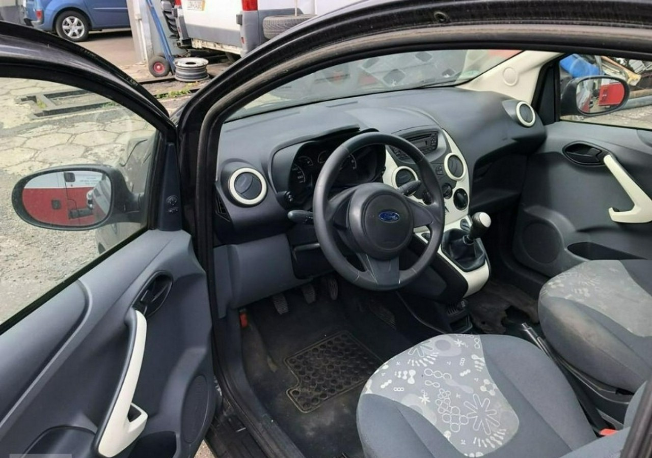 Ford KA II Ford KA 1,3 tdci 75KM 2012 - هاتشباك: صور 3 Ford KA II Ford KA 1,3 tdci 75KM 2012 - هاتشباك: صور 3