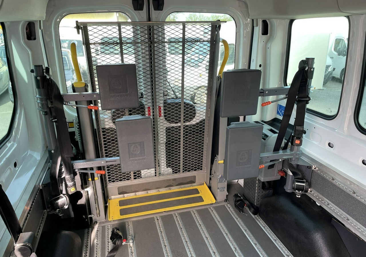 سيارة Ford Transit VIII Transit do przewozu Niepełnosprawnych 2 Wózki inwalida rampa 2017: صور 9