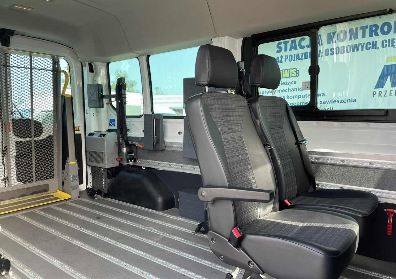 سيارة Ford Transit VIII Transit do przewozu Niepełnosprawnych 2 Wózki inwalida rampa 2017: صور 8
