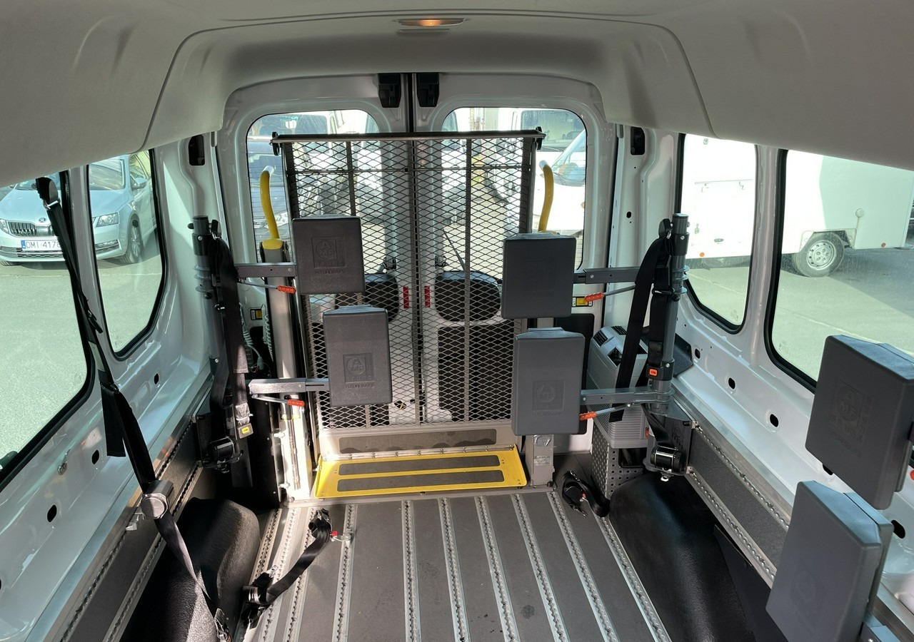 سيارة Ford Transit VIII Transit do przewozu Niepełnosprawnych 2 Wózki inwalida rampa 2017: صور 17
