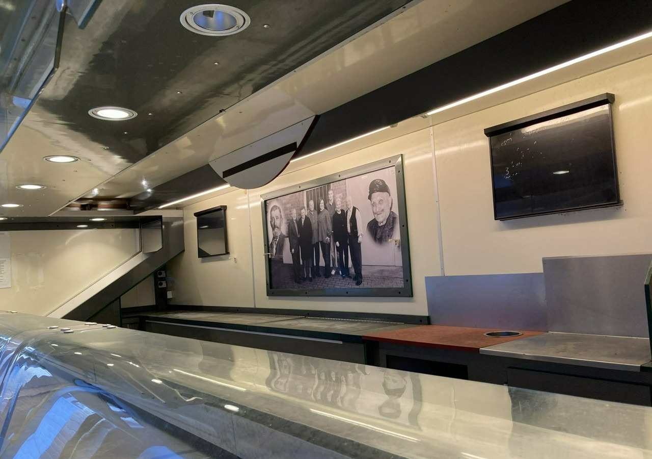Inna Inny Autosklep wędlin Gastronomiczny Food Truck Foodtruck sklep Borco - عربة الطعام: صور 4 Inna Inny Autosklep wędlin Gastronomiczny Food Truck Foodtruck sklep Borco - عربة الطعام: صور 4