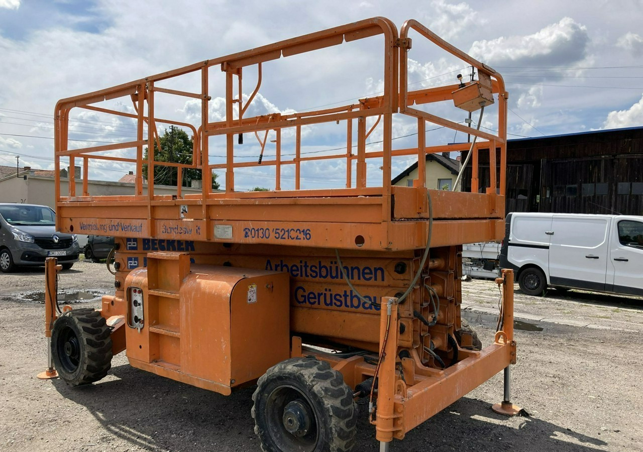 Inna Inny Podnośnik nożycowy Haulotte H15SDX 4x4 podpory 6905 mg 15 metrów - رافعات مقصية: صور 4 Inna Inny Podnośnik nożycowy Haulotte H15SDX 4x4 podpory 6905 mg 15 metrów - رافعات مقصية: صور 4