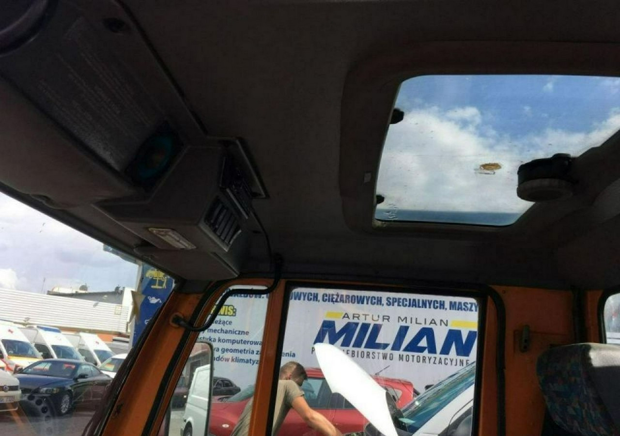 شاحنة القمامة Inna Inny Unimog UX100 Śmieciarka wywrotka prasa: صور 14