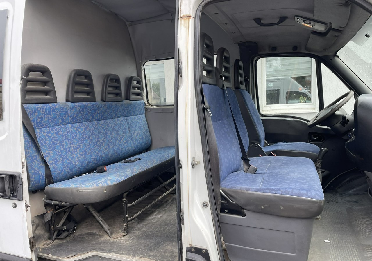 Iveco Iveco Daily 35S14 Maxi Brygadówka dokka doka 7-osobowy - الشاحنات الصغيرة كابينة مزدوجة: صور 3 Iveco Iveco Daily 35S14 Maxi Brygadówka dokka doka 7-osobowy - الشاحنات الصغيرة كابينة مزدوجة: صور 3