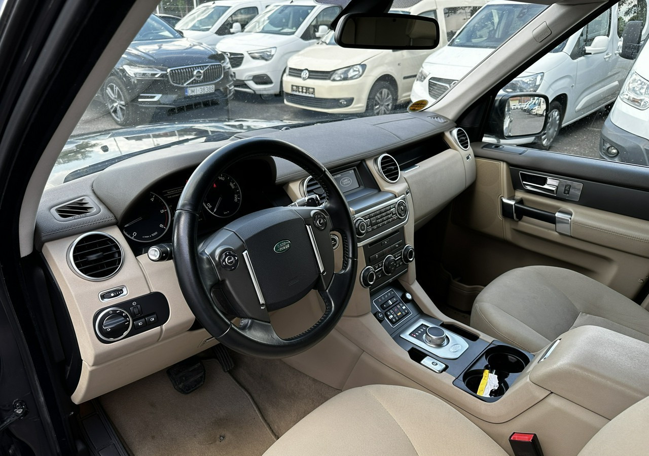 Land Rover Discovery IV Discovery IV 3.0SD V6 HSE Bogate Wyposażenie 2013 - سيارة دفع رباعي: صور 2 Land Rover Discovery IV Discovery IV 3.0SD V6 HSE Bogate Wyposażenie 2013 - سيارة دفع رباعي: صور 2