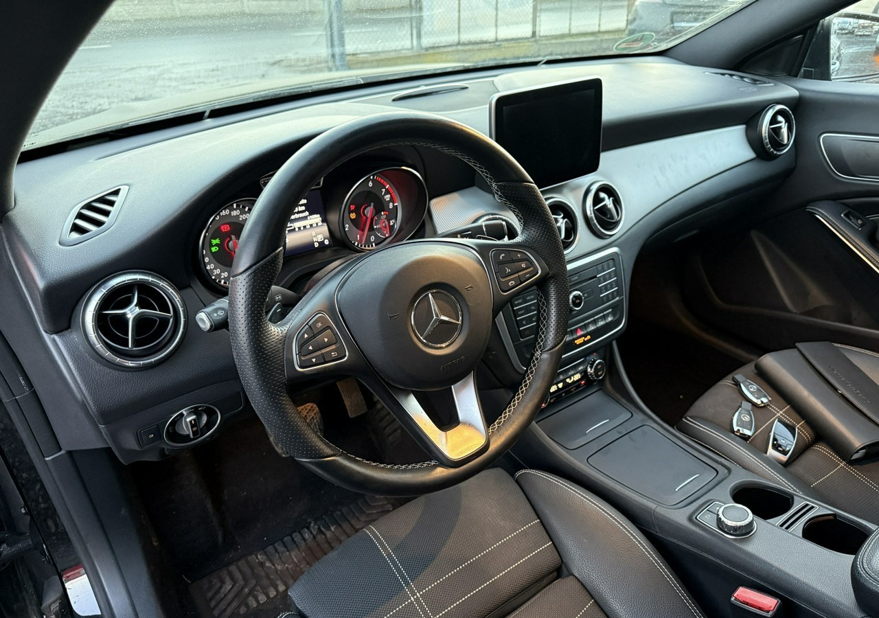 Mercedes-Benz Klasa CLA C117/X117 Mercedes-Benz Klasa CLA Mercedes CLA 250 4MATIC 2.0-210KM Bogate wyposażenie 2016 - سيارة: صور 5 Mercedes-Benz Klasa CLA C117/X117 Mercedes-Benz Klasa CLA Mercedes CLA 250 4MATIC 2.0-210KM Bogate wyposażenie 2016 - سيارة: صور 5