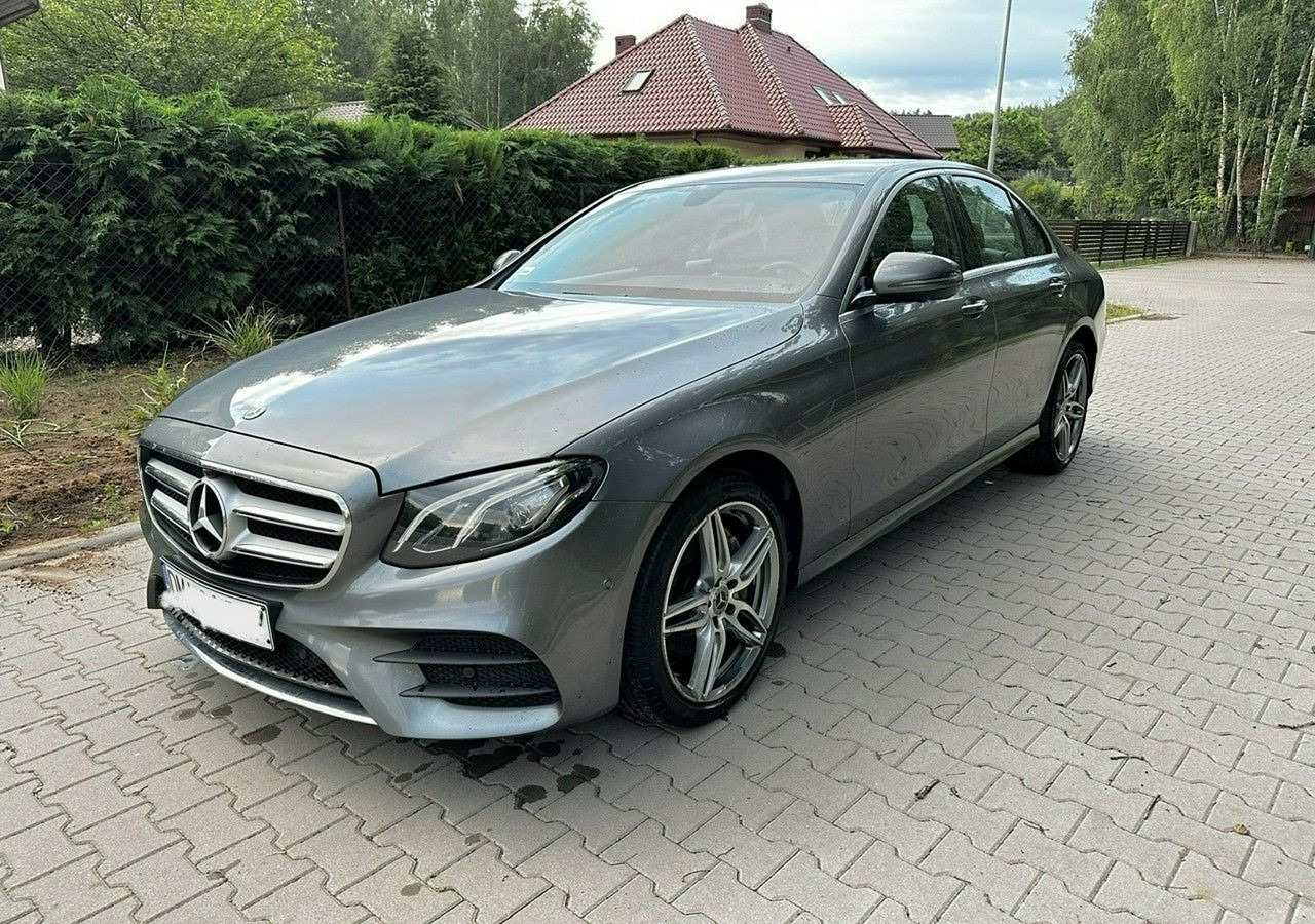 Mercedes-Benz Klasa E W213 E220d 2.0 194KM AMG-Pakiet MultibeamLed*Skóra*Navi*Kamera360* Salon - سيارة: صور 5 Mercedes-Benz Klasa E W213 E220d 2.0 194KM AMG-Pakiet MultibeamLed*Skóra*Navi*Kamera360* Salon - سيارة: صور 5