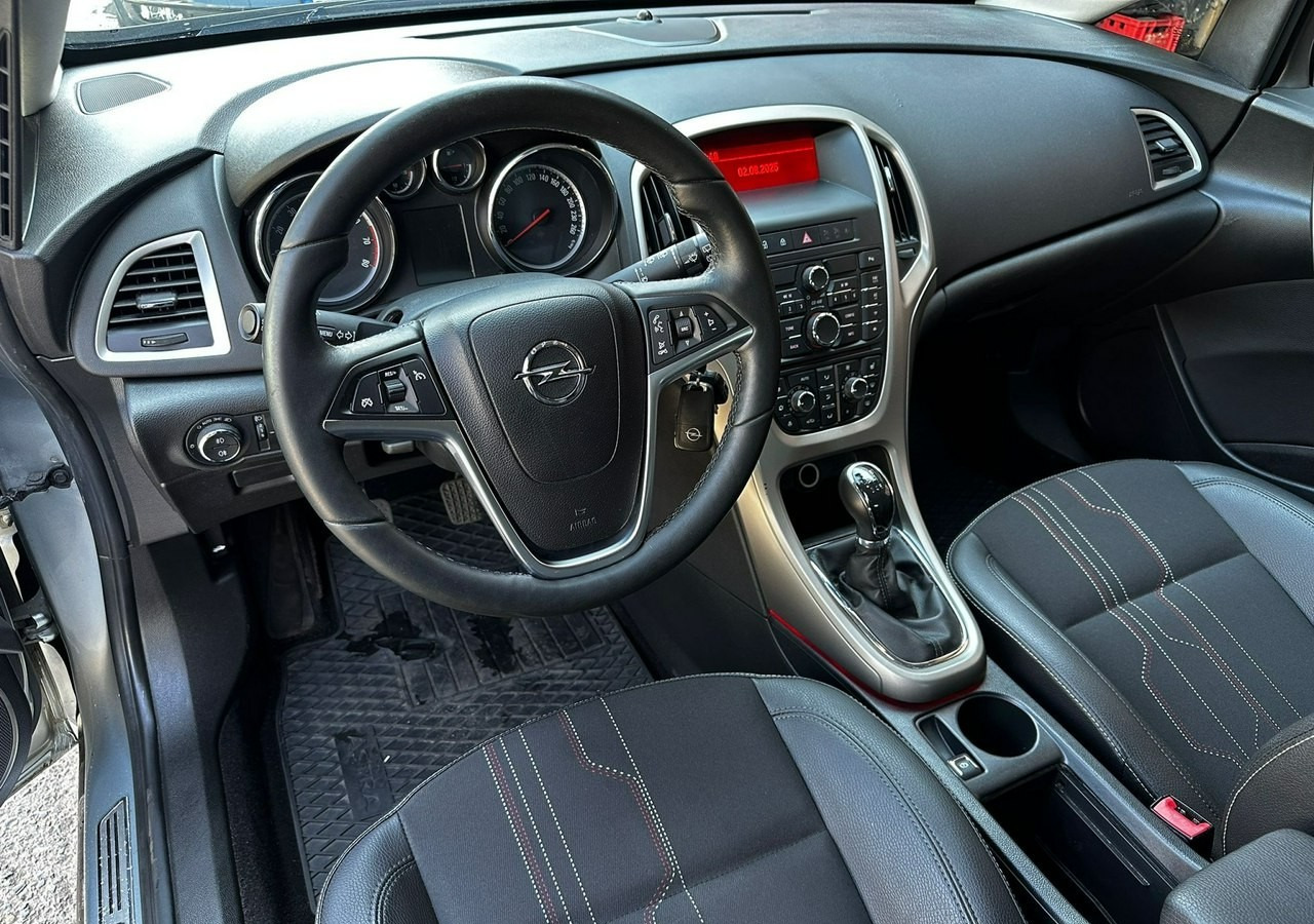 Opel Astra H Opel Astra 1.4-140KM Nowy silnik świeżo sprowadzony 2012 - هاتشباك: صور 3 Opel Astra H Opel Astra 1.4-140KM Nowy silnik świeżo sprowadzony 2012 - هاتشباك: صور 3