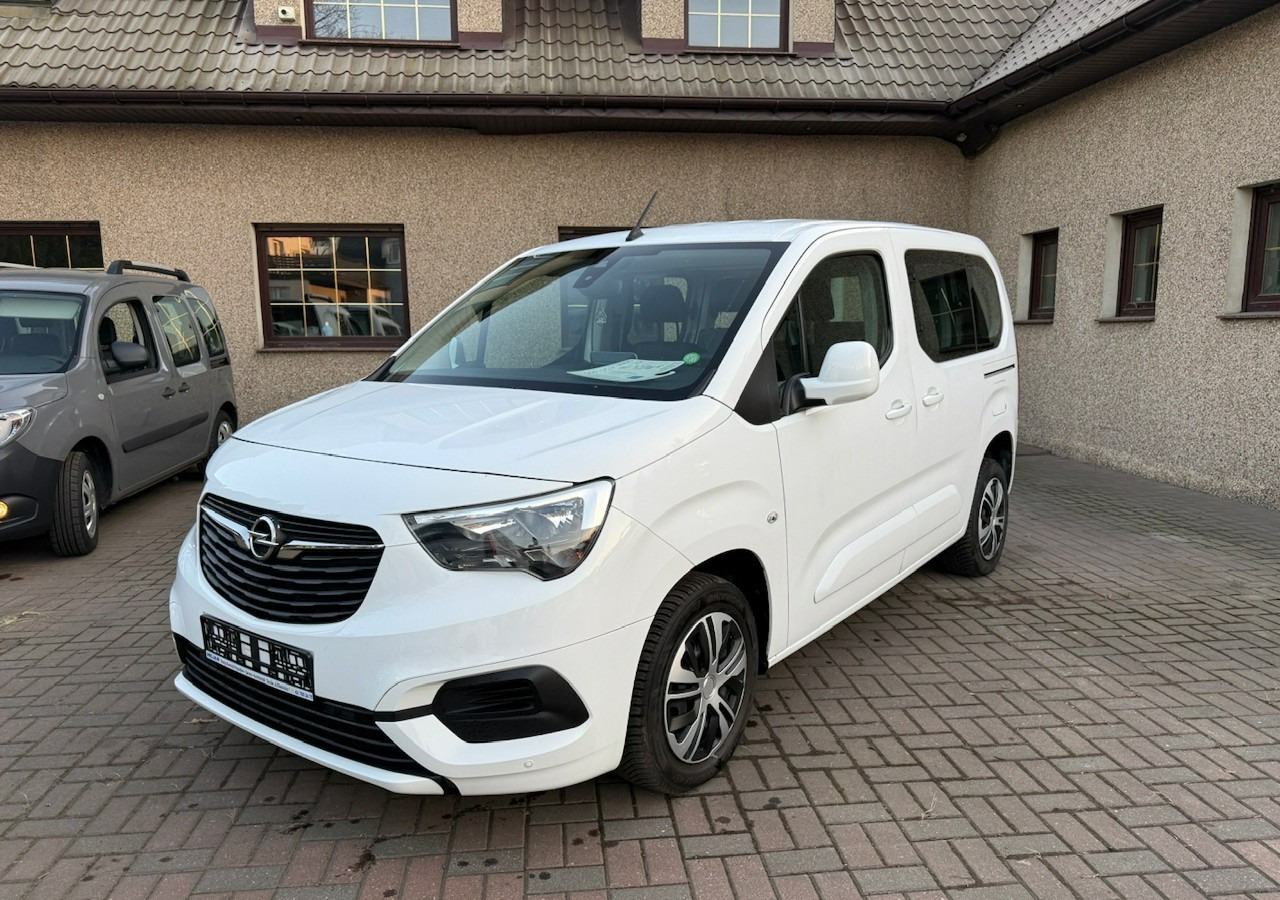Opel Combo IV Combo Life Combo do przewozu Niepełnosprawnych inwalida rampa Model 2021 - سيارة: صور 3 Opel Combo IV Combo Life Combo do przewozu Niepełnosprawnych inwalida rampa Model 2021 - سيارة: صور 3
