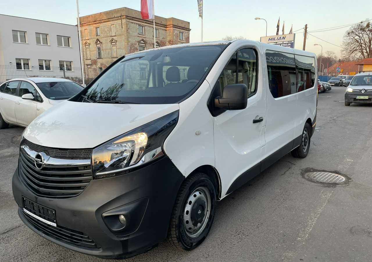 Opel Vivaro Opel Vivaro dla Niepełnosprawnych inwalida Rampa Model 2019 - سيارة: صور 2 Opel Vivaro Opel Vivaro dla Niepełnosprawnych inwalida Rampa Model 2019 - سيارة: صور 2