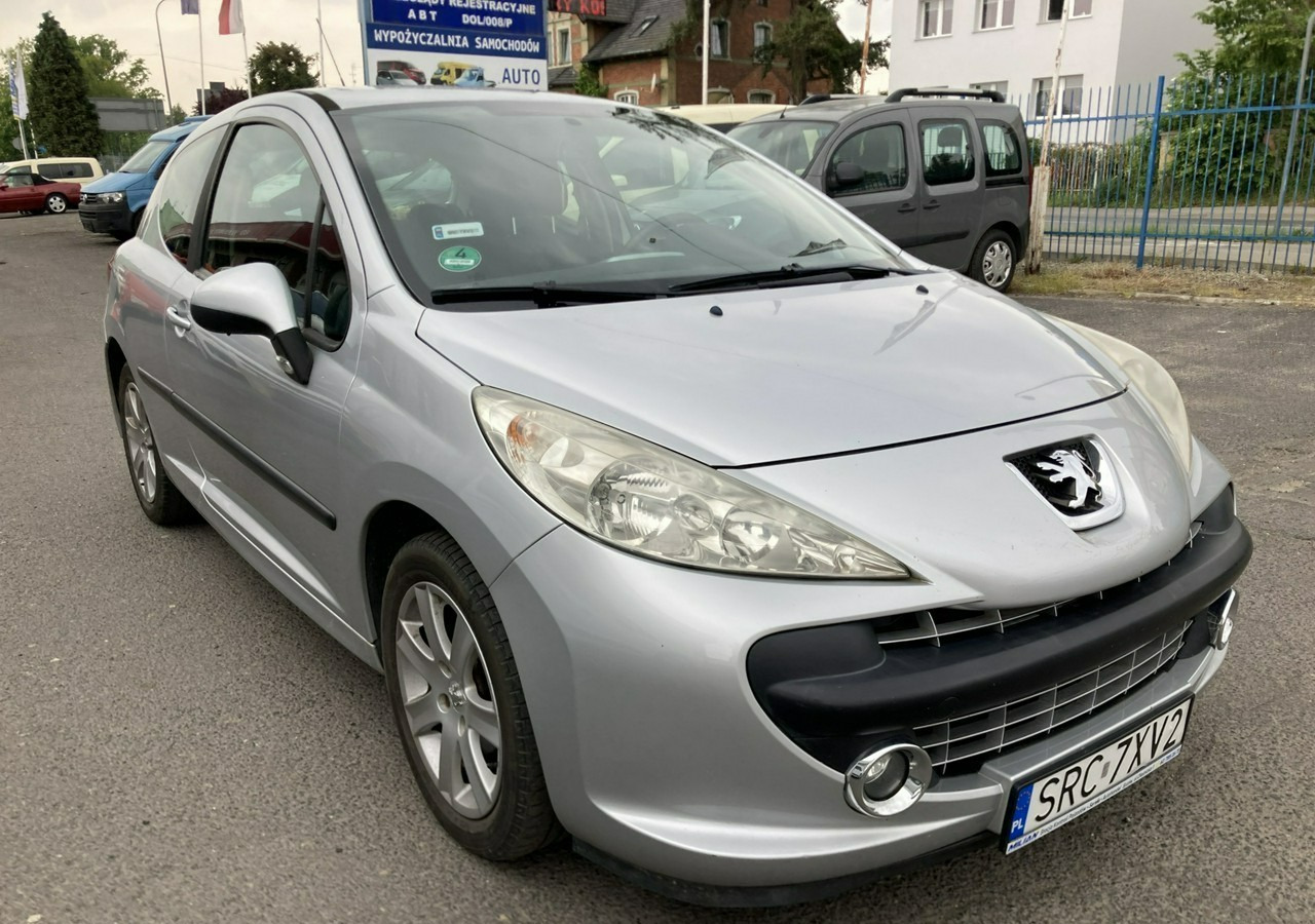 Peugeot 207 Peugeot 207 1.6HDI-16V Klima 2007 - هاتشباك: صور 3 Peugeot 207 Peugeot 207 1.6HDI-16V Klima 2007 - هاتشباك: صور 3