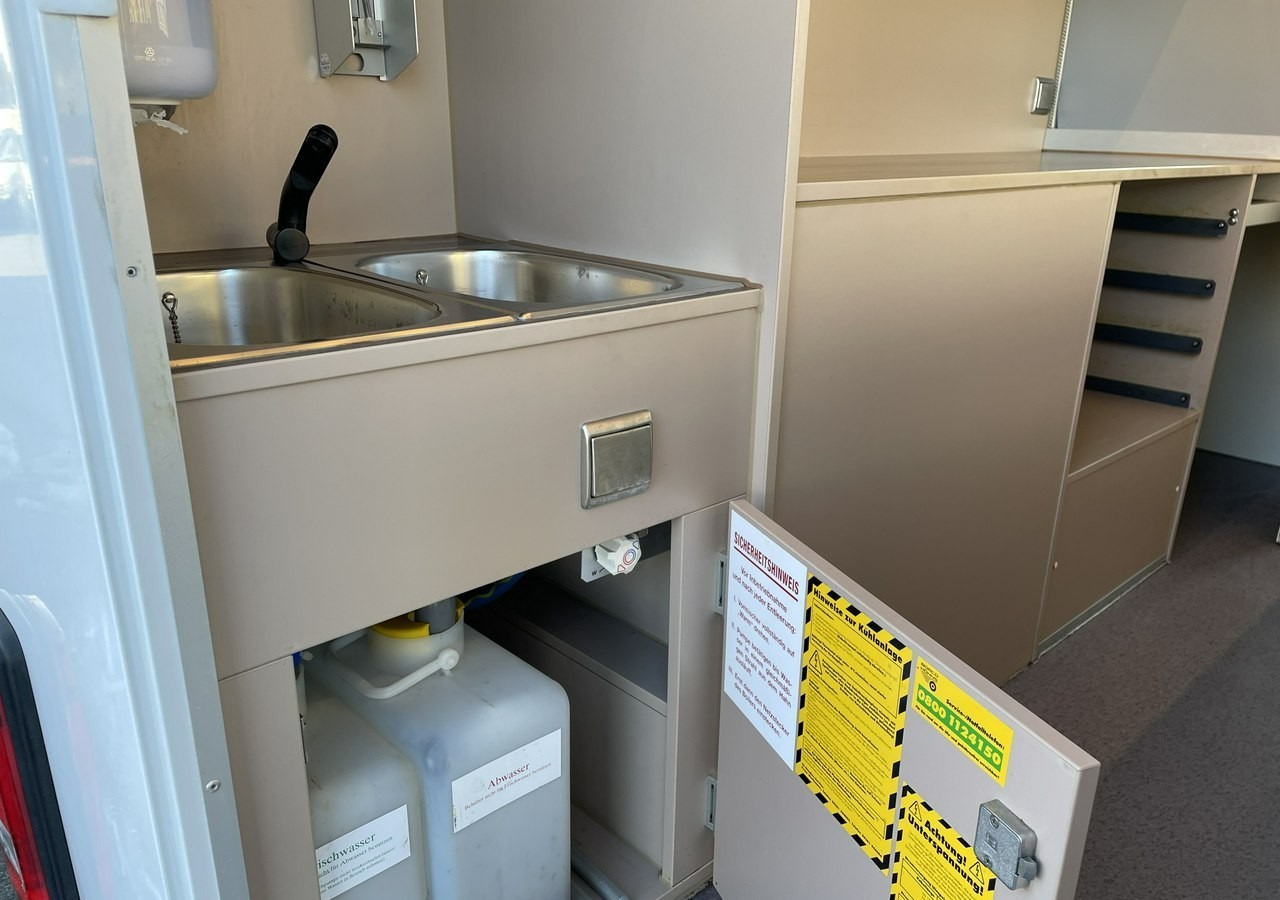 شاحنات طعام Renault Master Autosklep wędlin Gastronomiczny Food Truck Foodtruck Sklep Borco 201: صور 14 شاحنات طعام Renault Master Autosklep wędlin Gastronomiczny Food Truck Foodtruck Sklep Borco 201: صور 14