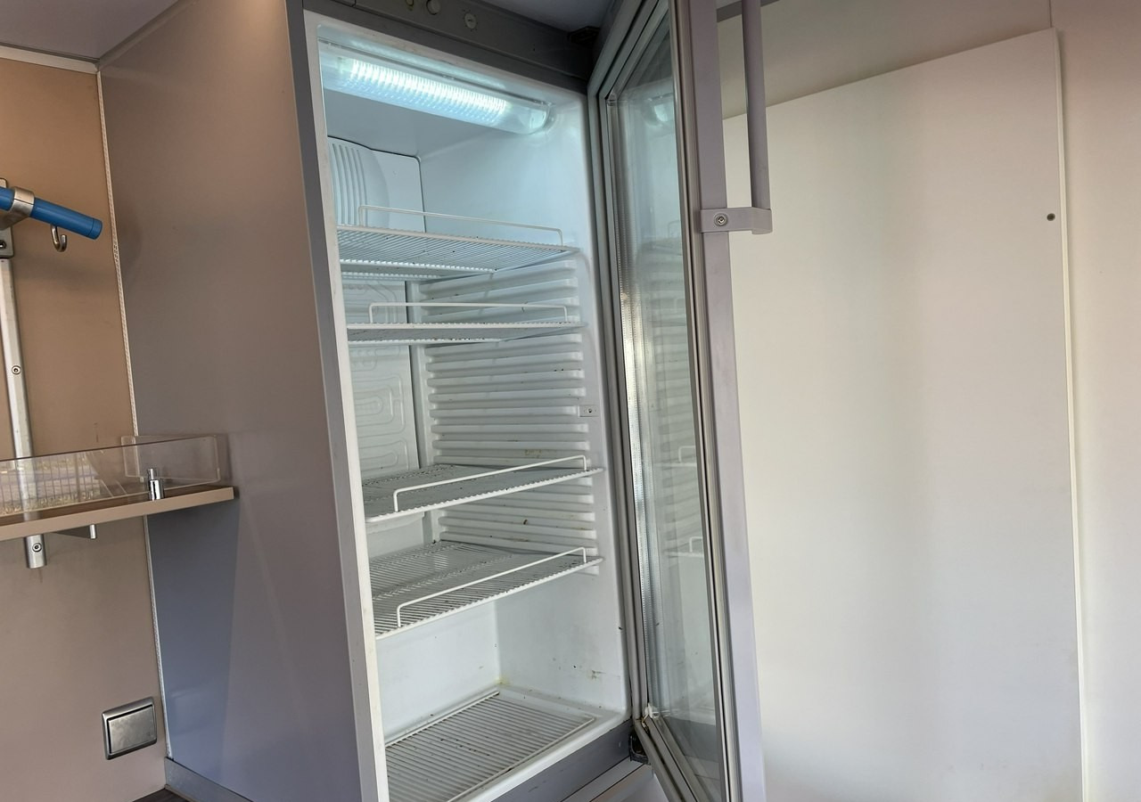 شاحنات طعام Renault Master Autosklep wędlin Gastronomiczny Food Truck Foodtruck Sklep Borco 201: صور 19 شاحنات طعام Renault Master Autosklep wędlin Gastronomiczny Food Truck Foodtruck Sklep Borco 201: صور 19