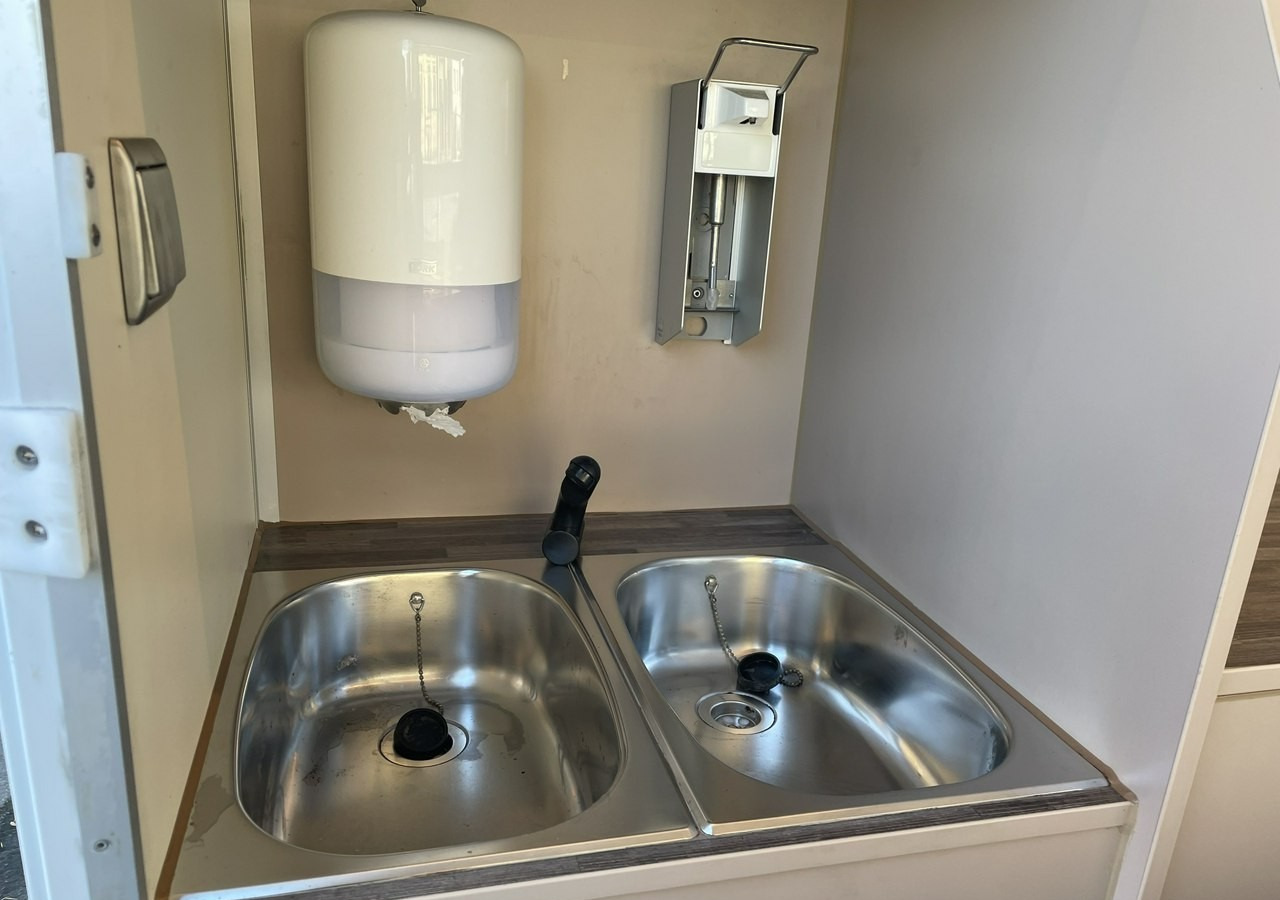 شاحنات طعام Renault Master Autosklep wędlin Gastronomiczny Food Truck Foodtruck Sklep Borco 201: صور 12 شاحنات طعام Renault Master Autosklep wędlin Gastronomiczny Food Truck Foodtruck Sklep Borco 201: صور 12