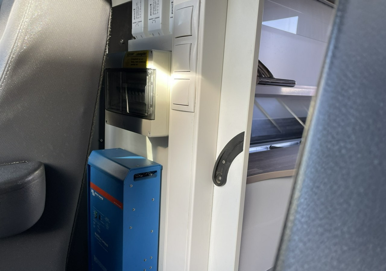 شاحنات طعام Renault Master Autosklep wędlin Gastronomiczny Food Truck Foodtruck Sklep Borco 201: صور 15 شاحنات طعام Renault Master Autosklep wędlin Gastronomiczny Food Truck Foodtruck Sklep Borco 201: صور 15