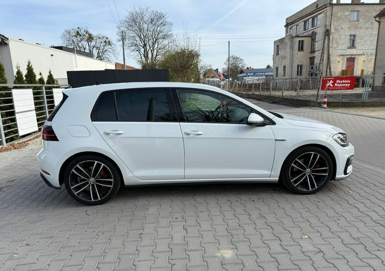 Volkswagen Golf VII GTD 2.0TDI 184KM FullLed Navi Klimatronik ACC Asystenci - سيارة: صور 5 Volkswagen Golf VII GTD 2.0TDI 184KM FullLed Navi Klimatronik ACC Asystenci - سيارة: صور 5