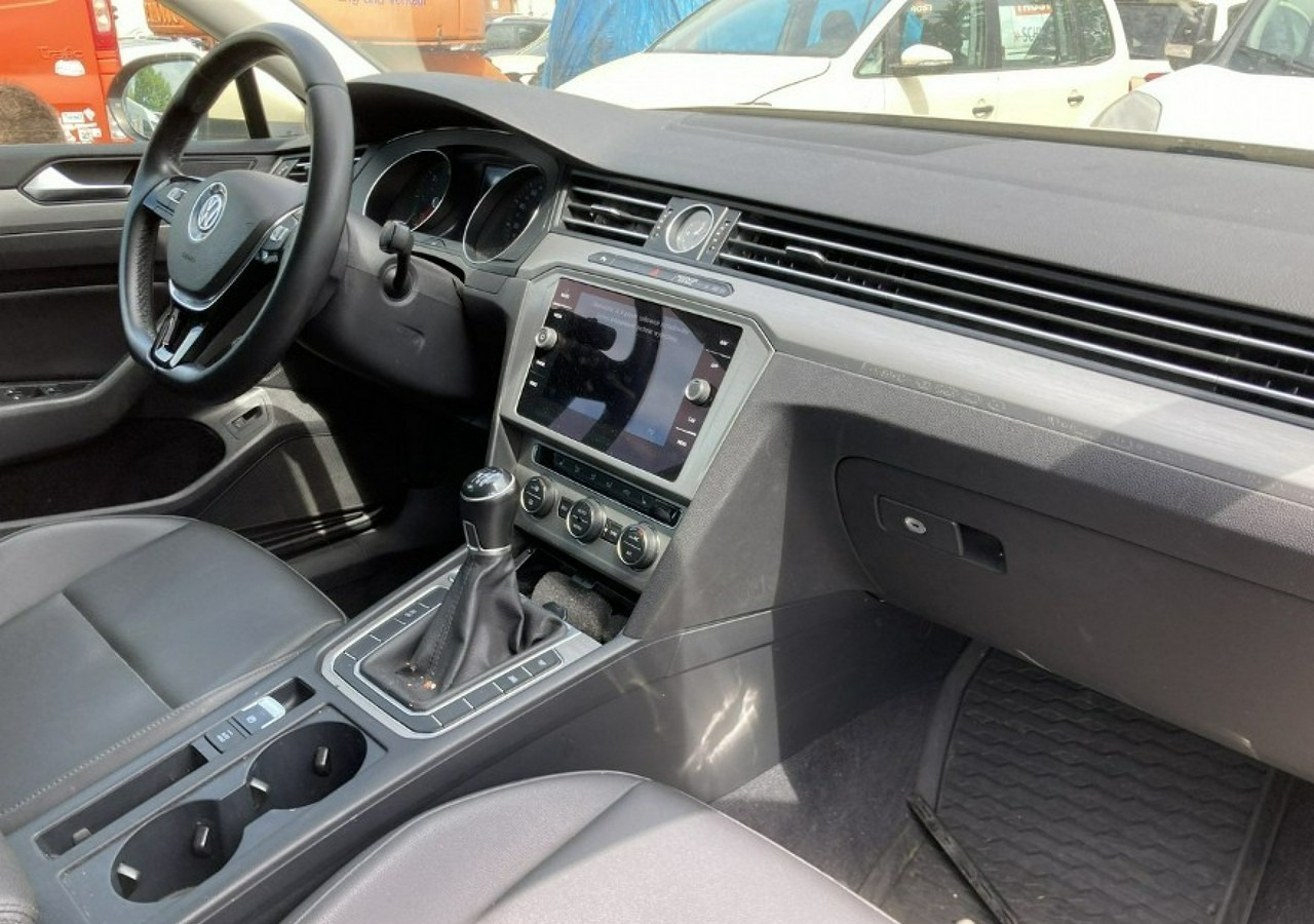 Volkswagen Passat B8 Passat B8 2.0-150KM 2018 - سيارة: صور 3 Volkswagen Passat B8 Passat B8 2.0-150KM 2018 - سيارة: صور 3