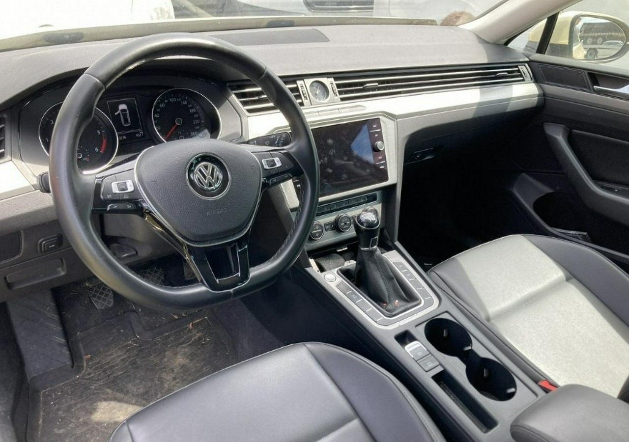 Volkswagen Passat B8 Passat B8 2.0-150KM 2018 - سيارة: صور 5 Volkswagen Passat B8 Passat B8 2.0-150KM 2018 - سيارة: صور 5
