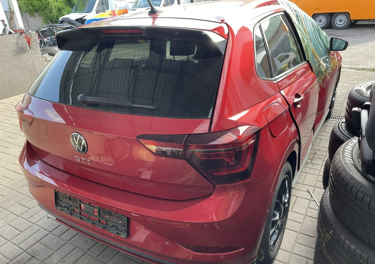 Volkswagen Polo VI VW Polo GTI 2.0TSI - 207 KM Bogate wyposażenie 2024 - هاتشباك: صور 4 Volkswagen Polo VI VW Polo GTI 2.0TSI - 207 KM Bogate wyposażenie 2024 - هاتشباك: صور 4