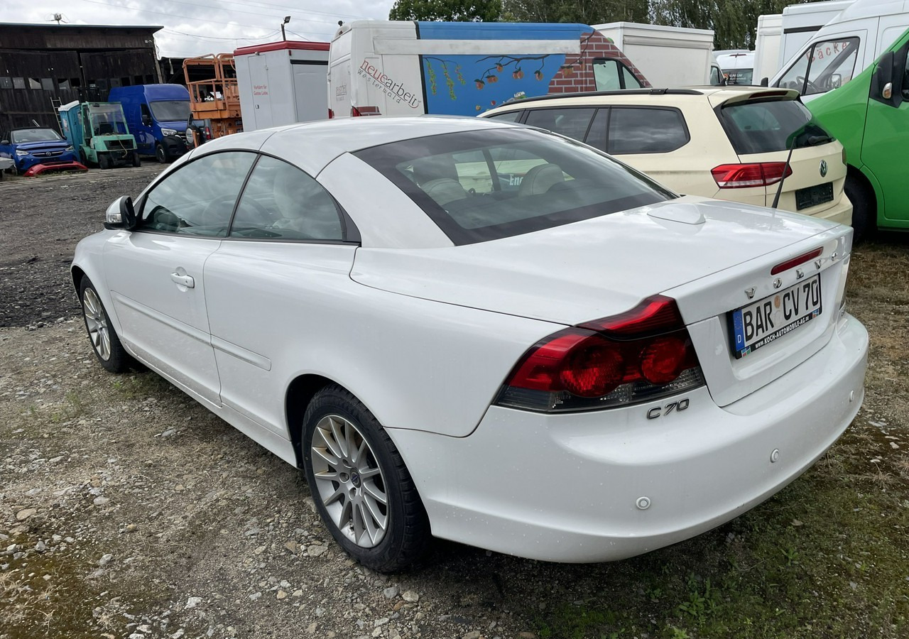 Volvo C70 II Volvo C70 2.0-136KM Cabrio Kabriolet 2010 - سيارة: صور 5 Volvo C70 II Volvo C70 2.0-136KM Cabrio Kabriolet 2010 - سيارة: صور 5