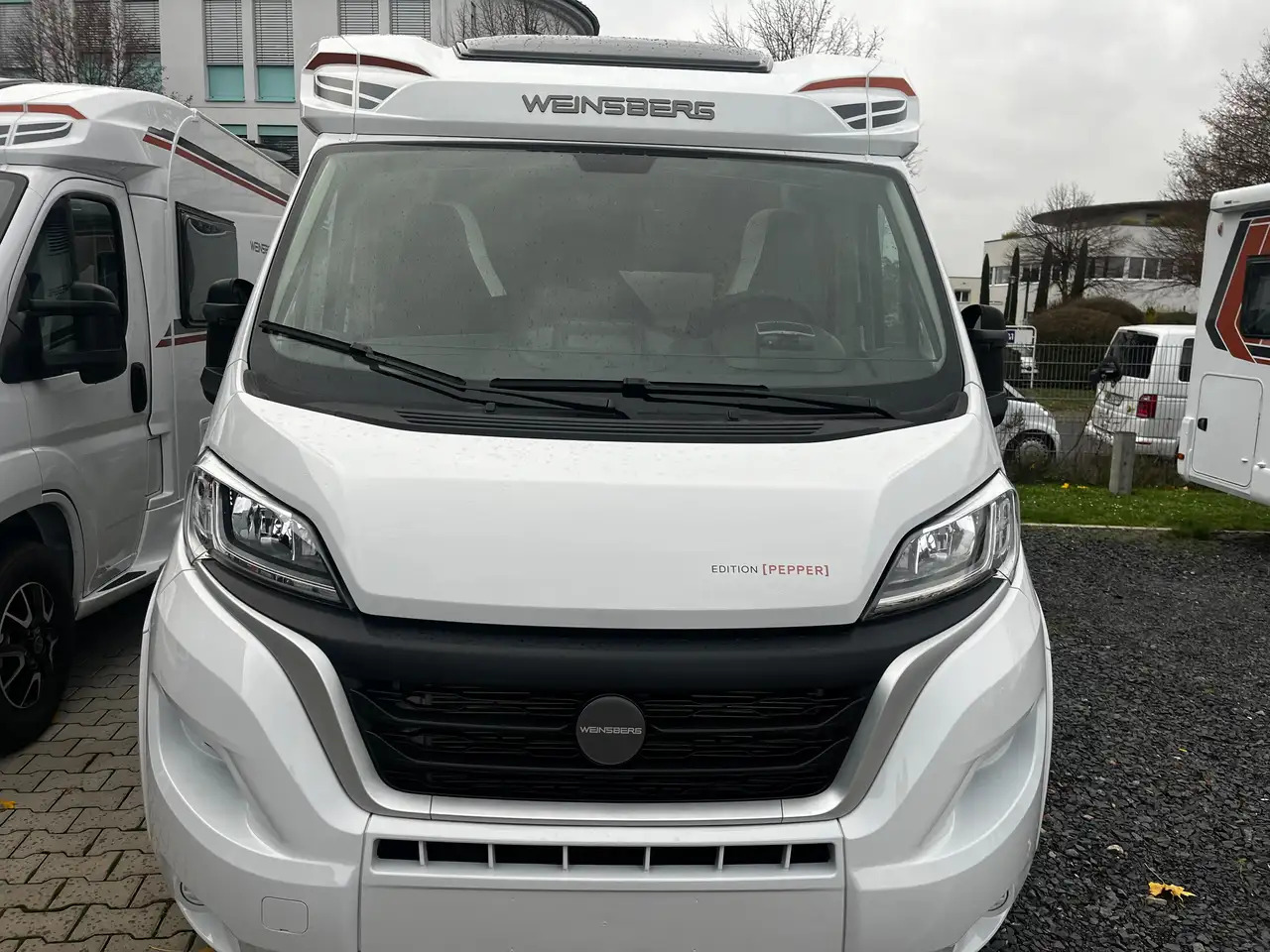 Weinsberg CaraCompact 600 MEG Pepper Mietwagen Verfügbar - موتر هوم شبه متكامل: صور 2 Weinsberg CaraCompact 600 MEG Pepper Mietwagen Verfügbar - موتر هوم شبه متكامل: صور 2