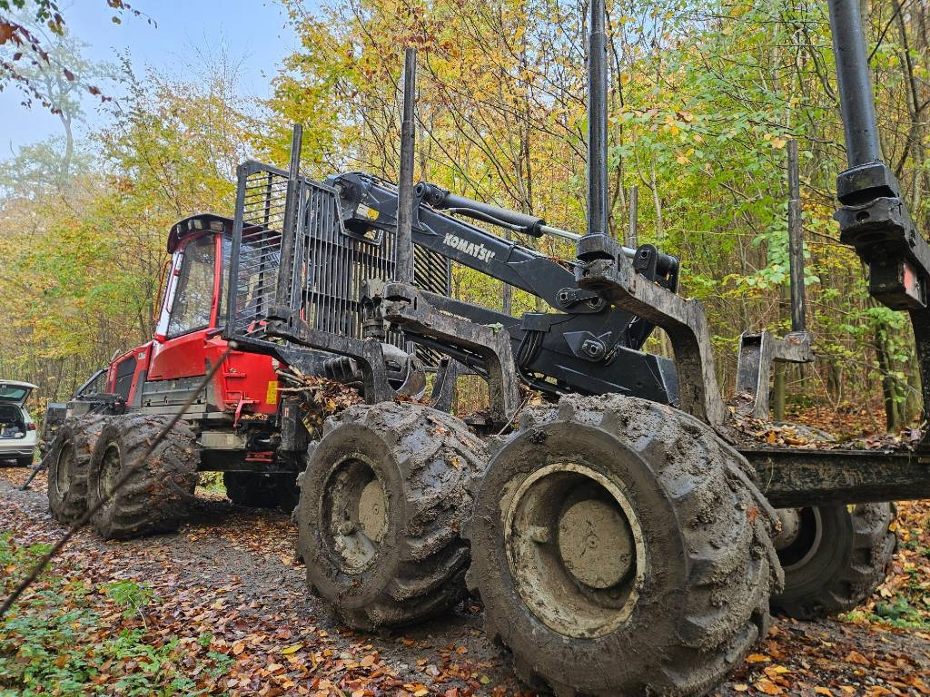 Komatsu 875 - شاحنات نقل الأخشاب في الغابات: صور 2 Komatsu 875 - شاحنات نقل الأخشاب في الغابات: صور 2