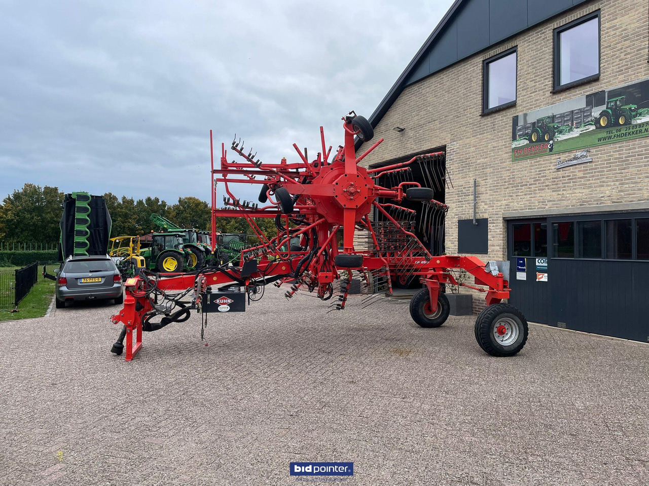 Kuhn GA8521 - لمّامَة القش: صور 3 Kuhn GA8521 - لمّامَة القش: صور 3