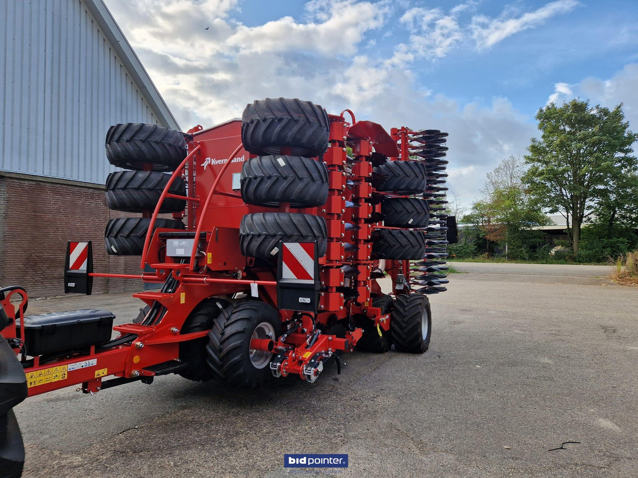 Kverneland U Drill 6001 - معدات بذار: صور 4 Kverneland U Drill 6001 - معدات بذار: صور 4