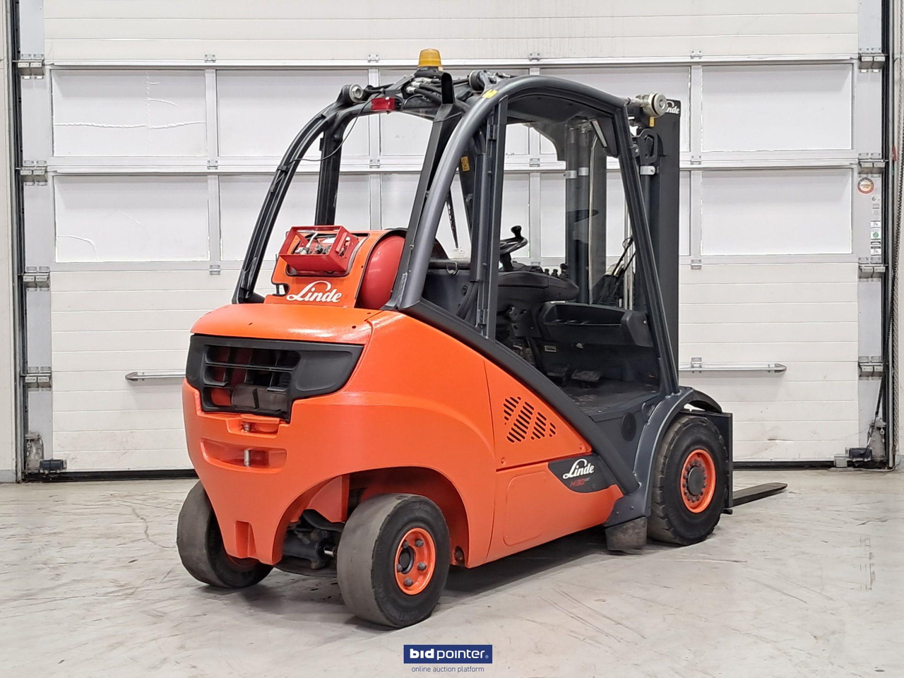 Linde H30T-02 LPG vorkheftruck - رافعة شوكية تعمل بالغاز: صور 4 Linde H30T-02 LPG vorkheftruck - رافعة شوكية تعمل بالغاز: صور 4