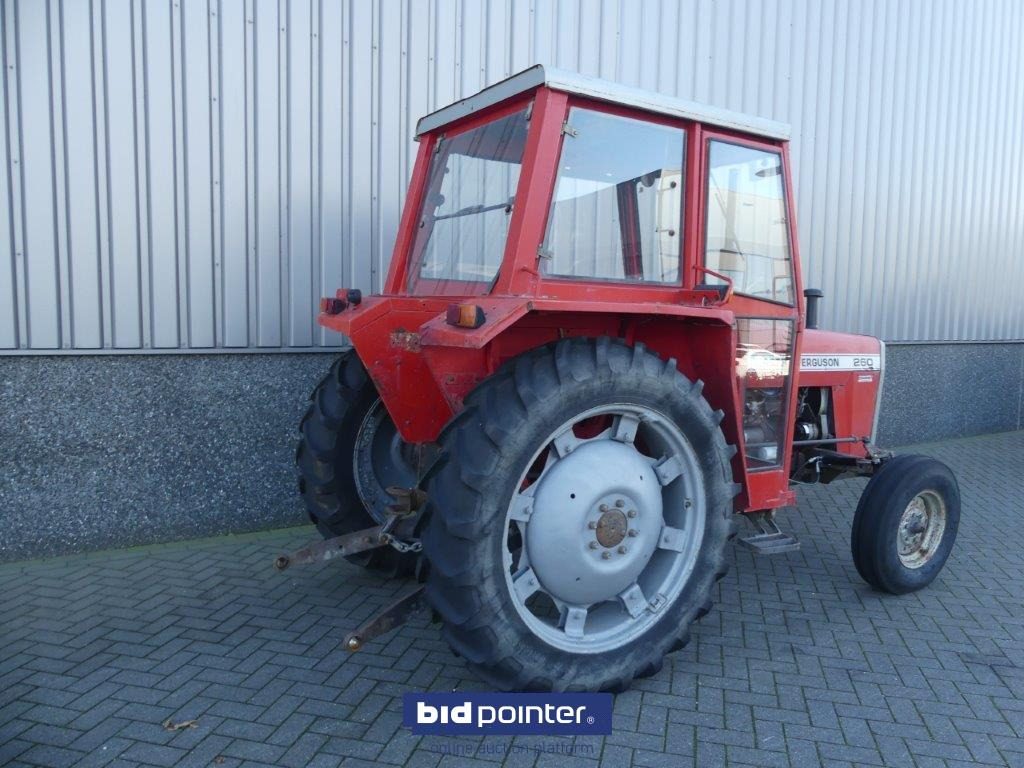 Massey Ferguson 260 with 4226 Hours and powersteering - جرار: صور 2 Massey Ferguson 260 with 4226 Hours and powersteering - جرار: صور 2