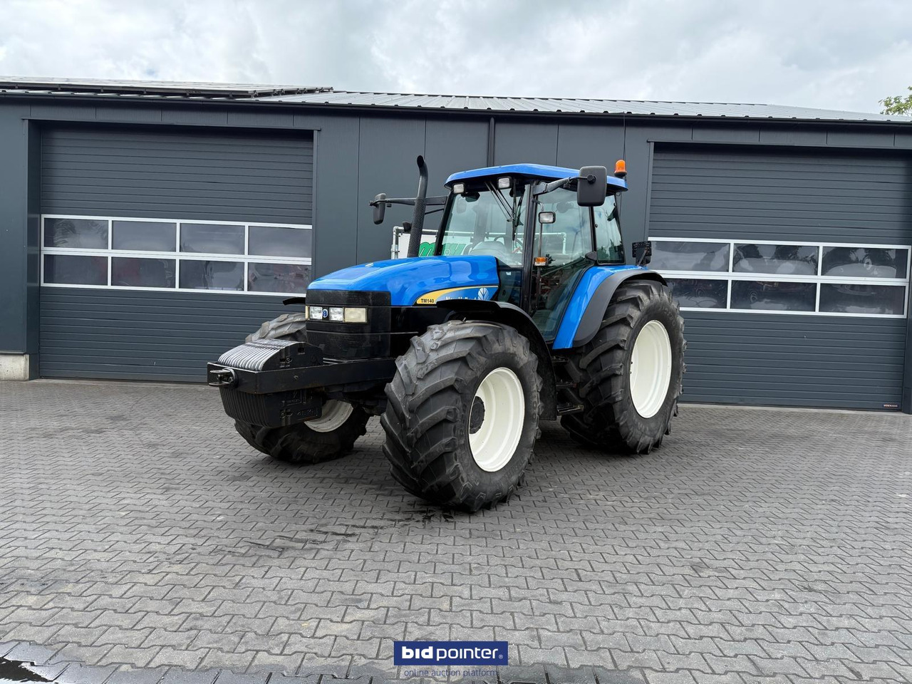 New Holland TM 140 - جرار: صور 5 New Holland TM 140 - جرار: صور 5